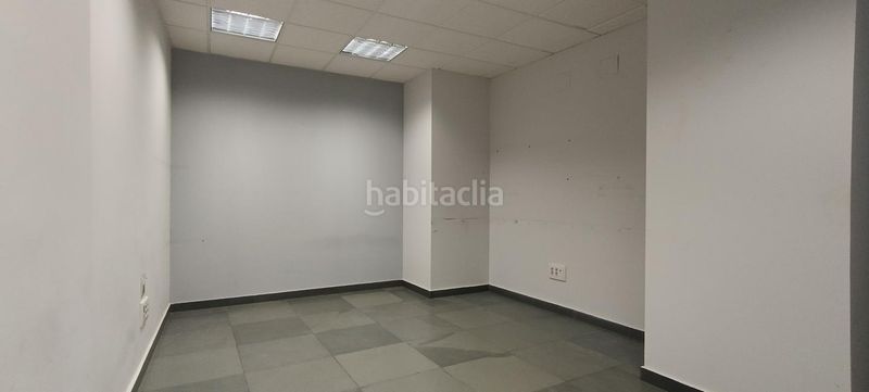 Foto bbc22708-ef8c-41ce-a662-d72a5f78091d. Local comercial en San Claudio - La Chantría León