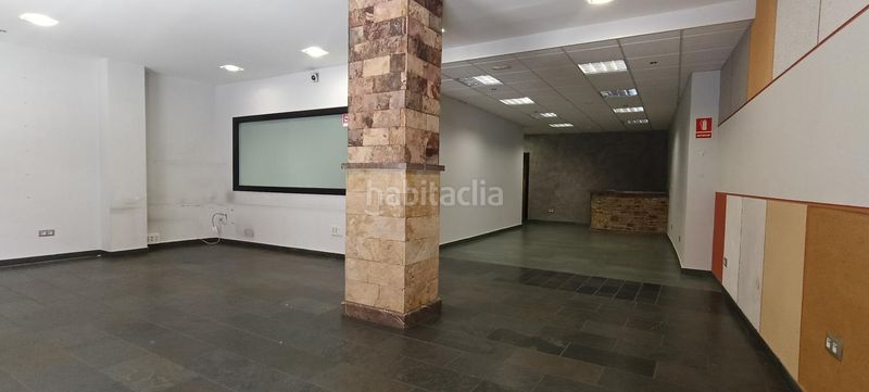Foto e56cc52e-198e-4e00-b7c6-3af9a64d56c8. Local comercial en San Claudio - La Chantría León