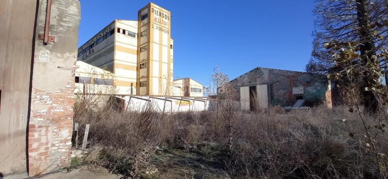 Foto 05d5cf91-efe3-482b-97ca-e15ed8ac261d. Bâtiment à usage industriel dans La Vega - La Sal León