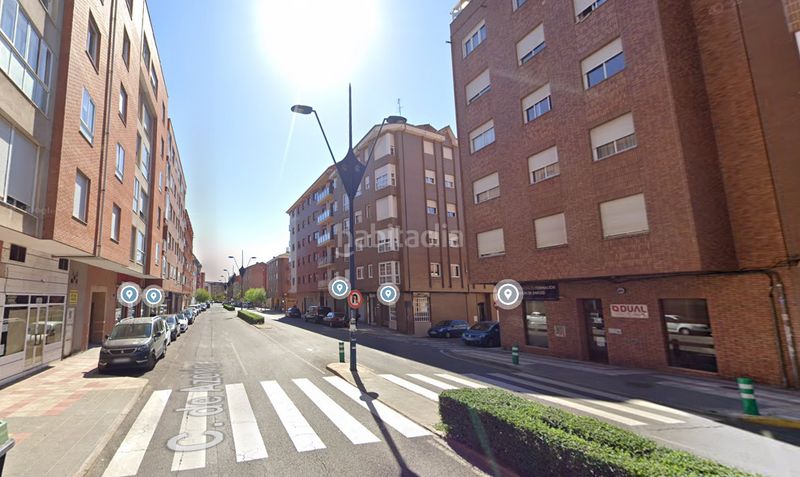 Foto 06276d36-4276-4d36-81aa-6987e4e74840. Geschäftsraum in Trobajo del camino
