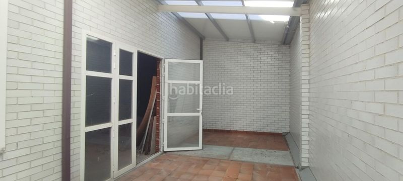 Foto dd39852b-2531-45ab-ade5-b8e62e06c836. Local comercial a Villaquilambre