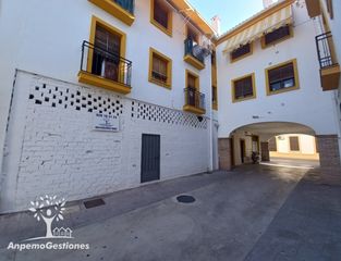 Locale commerciale in Calle Guadalquivir 9