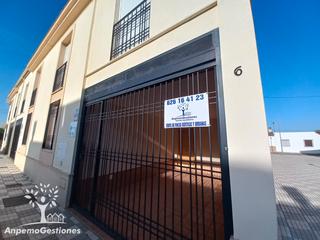 Maison jumelée à Hornachuelos. Vivienda amueblada y equipada. mesas de guadalora