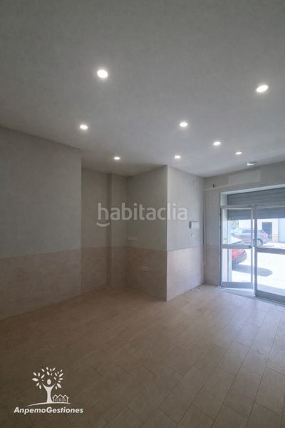 Foto 4e398fe2-655d-4b89-b44a-d00d9f1f4e97. Affitto locale commerciale in avenida del greco 5 in Palma del Río
