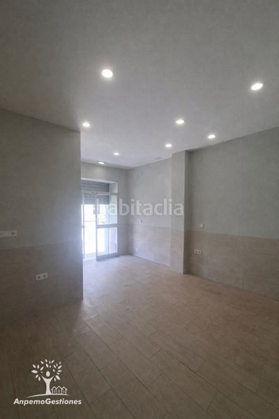 Foto 9b09e54a-f0f6-44d9-864c-74d0bce3cf79. Alquiler local comercial en avenida del greco 5 local comercial 50m2 alquiler. anpemogestiones en Palma del Río