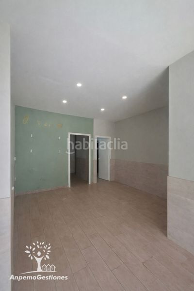 Foto da5f1c7c-0a16-4791-9c30-57ffed8600e6. Alquiler local comercial en avenida del greco 5 local comercial 50m2 alquiler. anpemogestiones en Palma del Río