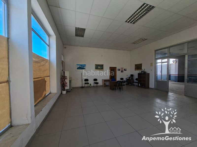 Foto 222543d6-1b2c-41ea-9727-f5f4965b8137. Nave industrial en calle amor de dios 35 nave/terreno 1000m2, logística, reparación, parking en Palma del Río
