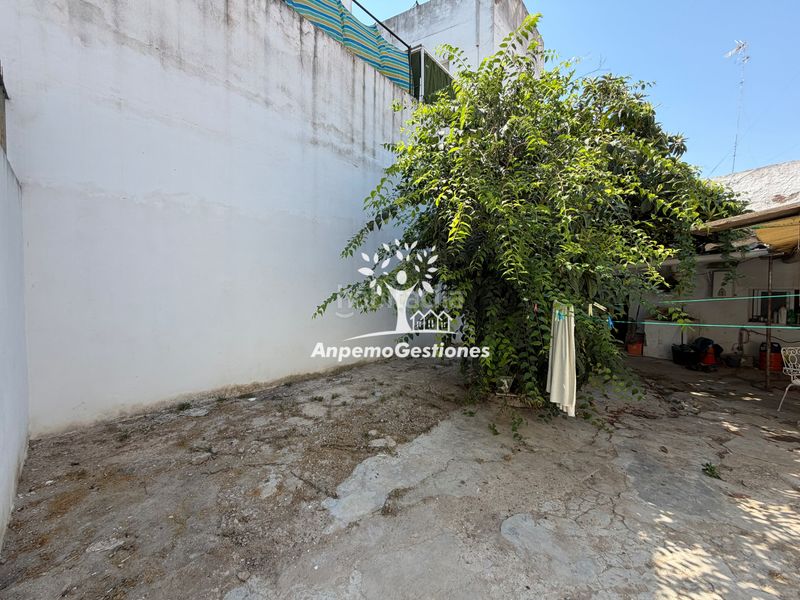 Foto 0b8e57fe-b3c3-4758-bde5-be5597dcc1d4. Casa in avenida blas infante 24 in Palma del Río