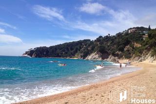 Terreny residencial  Carrer leo. Gran terreno con vistas al mar