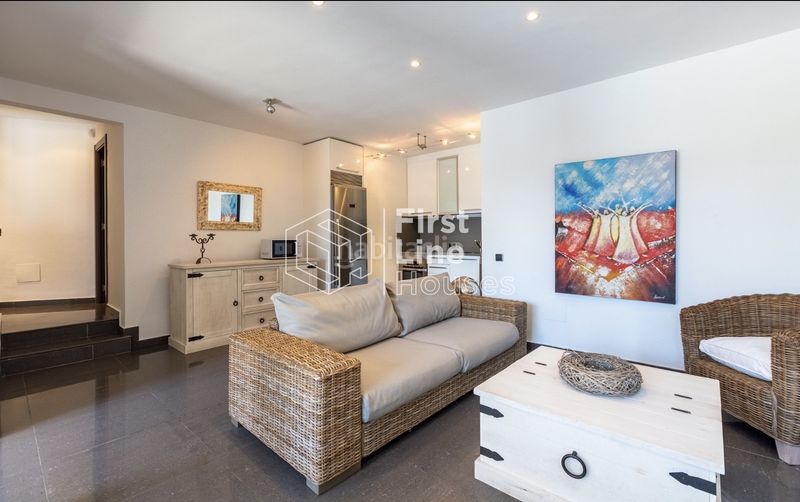 Foto 45f8788a-3e3c-4447-88ee-82367731c307. Casa  con licencia turística. reformada y con un gran espacio exterior con piscina privada en Lloret de Mar