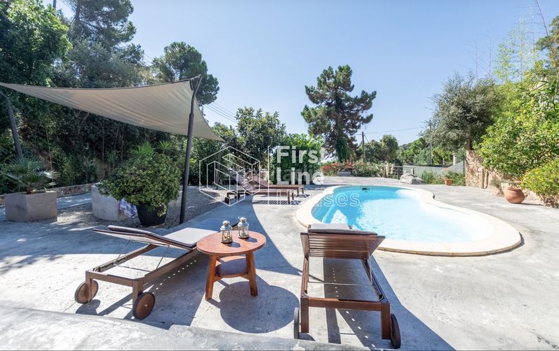 Foto f1dd1454-bd14-4bc4-a727-e9895a4fff68. Casa  con licencia turística. reformada y con un gran espacio exterior con piscina privada en Lloret de Mar