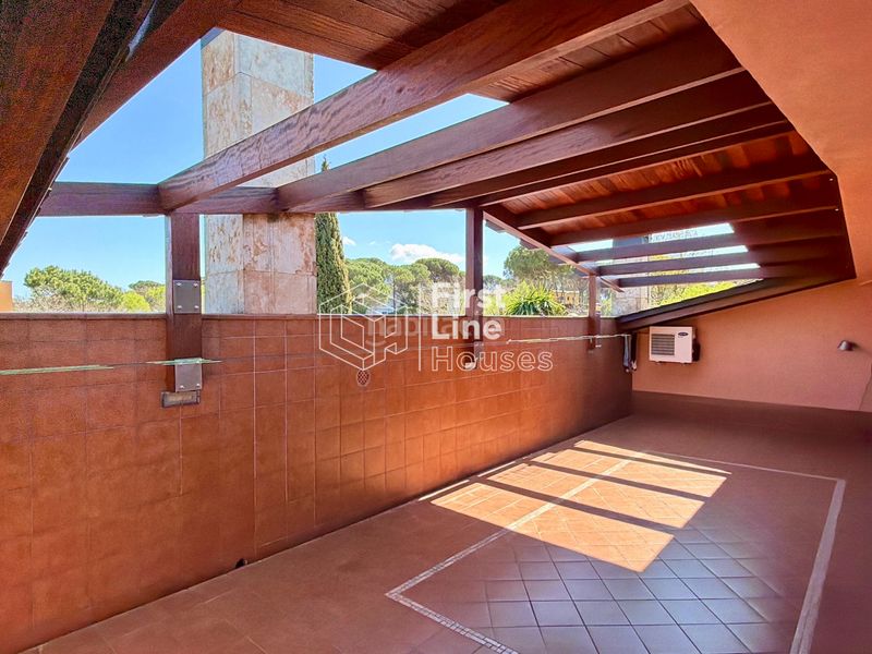 Foto 51889050-c765-49d3-8987-a7668782c1e8. Xalet amb xemeneia calefacció aparcament piscina a Vidreres