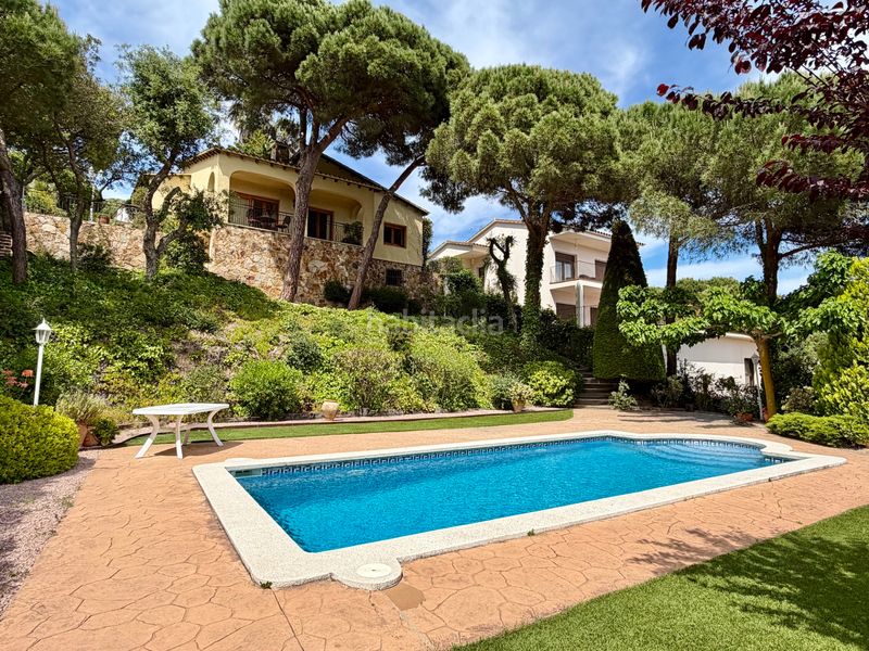 Foto 0e5a4756-ebc2-4c7b-98ed-bcba7e29096c. Xalet amb xemeneia piscina a Serra Brava Lloret de Mar