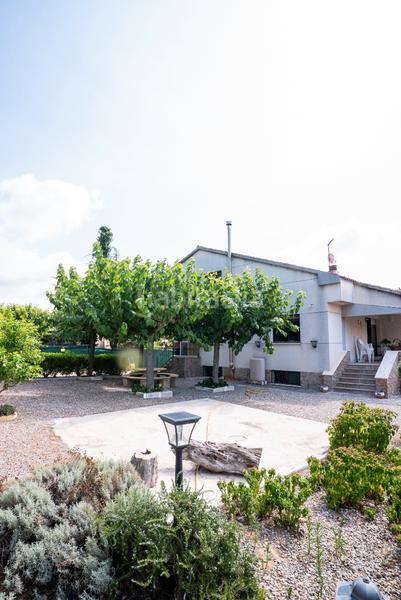 Foto 620cabae-d949-44b6-af6b-b13dec5d0bc2. Chalet en carrer garbi 12 espectacular chalet unifamiliar paradise en Vallmoll