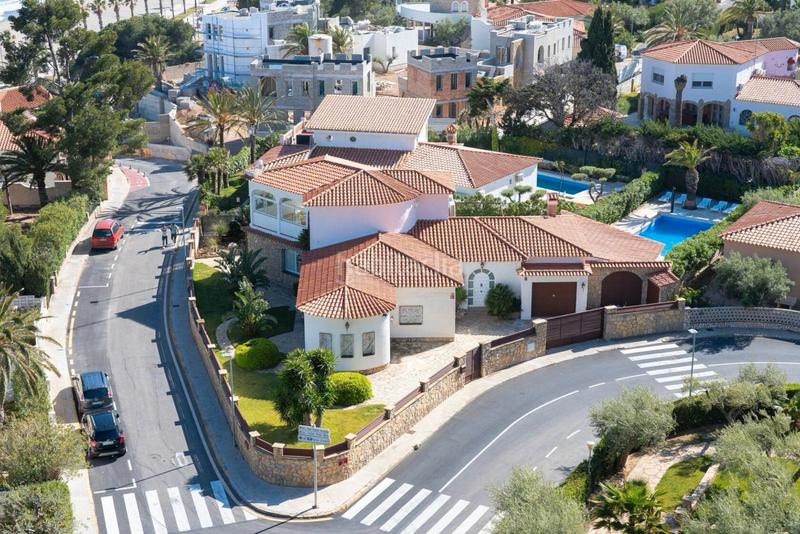 Foto 12dcdb57-01d9-4059-a59e-67af40fd3593. Xalet a carrer gregal 9 a Passeig Marítim Miami Platja