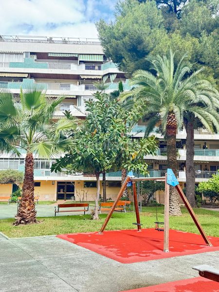 Foto f29a7079-4518-493d-bfe9-5eda80fb8cf4. Pis amb calefacció piscina a Barenys Salou