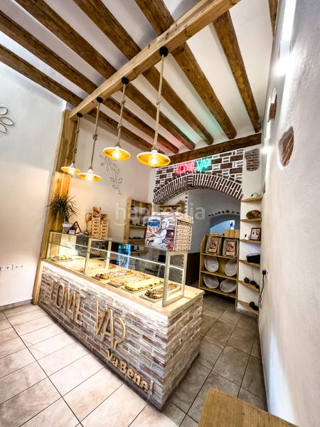 Foto 68addd13-3067-4081-ae3d-61ae66ade73c. Traspàs local comercial a raval de robuster 21 a Reus