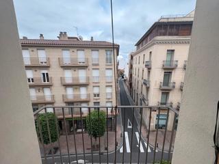 Appartamento in Raval de robuster 21. Piso con trastero con 155metros cuadrados