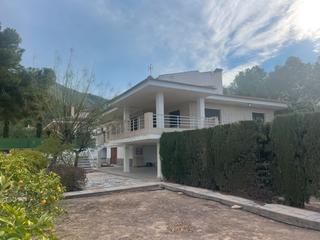 Chalet  Calle cuenca m pinar. Chalet en calle cuenca de montepinar de orihuela
