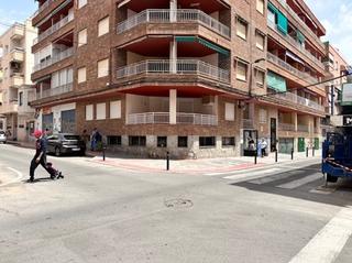 Local Comercial en Calle Gumersindo