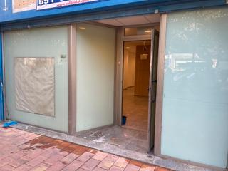 Lloguer Local Comercial  Avenida teodomiro. Local en los andenes de orihuela