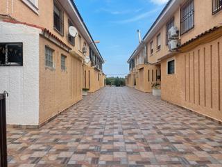 Casa adossada  Calle mayor. Duplex en hurchillo