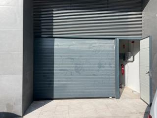 Aparcament cotxe  Calle profesora marianela caparrós. Plaza de garaje en planta local