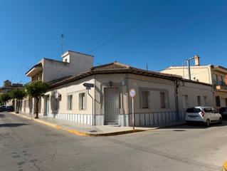 Chalet  Calle comandante bernabé. Casa en benejuzar