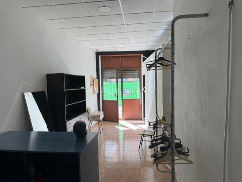 Foto 46ce3380-b676-41fd-9187-cd805aaf75cd. Alquiler local comercial local en alquiler en el paseo en Orihuela