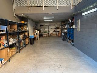 Local commercial  Calle antonio piniés. Local zona de los huertos orihuela