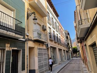 Alquiler Parking coche  Calle san isidro. Plaza de garaje calle san isidro de orihuela