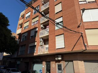 Flat  Calle las escuelas 3. Piso en redován