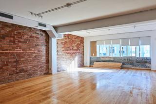 Miete Büro  Calle llull. Luminosa oficina perfecta para entrar.