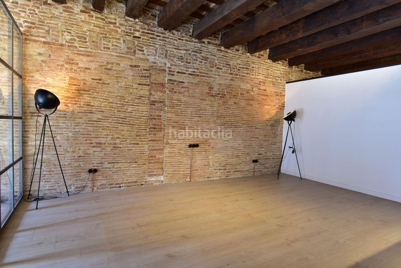 Foto 476211c7-0321-4075-b5c8-003ca53b7b29. Pis a Raval Barcelona