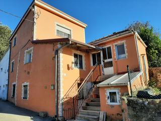 Casa aparellada a Barrio sovilla 2. Casa en san felices de buelna