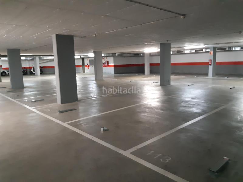 Foto 482acc78-f29f-43f3-afff-fc836cf421b3. Autoparkplatz in passeig de pau claris 62 in Centre Rubí
