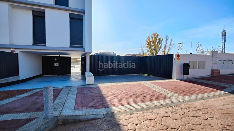 Foto 650bdea9-71f5-4fba-8297-c62d417a53db. Autoparkplatz in calle cañada real 31 in Los Negrales Collado Villalba