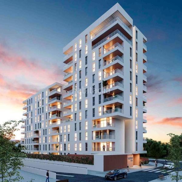 Foto 42c179e6-3c73-49c0-8f96-7298649eb518. Aparcament cotxe a ronda de los tejares 1 a Triana Oeste Sevilla