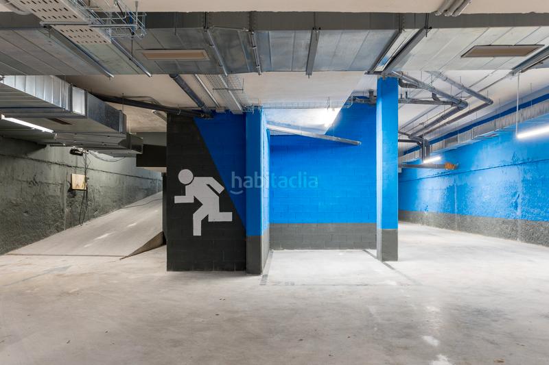 Foto 2211394b-1354-4152-97c1-e3740ddd0660. Car parking in calle d'otos 22 in Fonteta de Sant Lluís Valencia