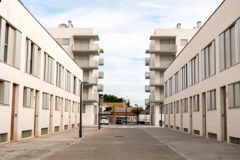 Foto 74a3abd6-94e1-46ff-b66f-87f319d543ea. Car parking in calle d'otos 22 in Fonteta de Sant Lluís Valencia