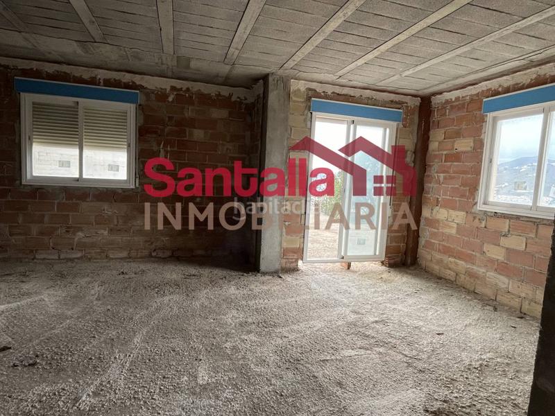 Foto 496a057f-bf4e-4d4a-9832-a4f33eb387fc. Casa amb aparcament piscina a Velilla - Velilla Taramay Almuñécar