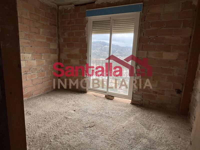 Foto d6e2cb91-8b8e-48aa-a6f8-6841134f58fe. Casa amb aparcament piscina a Velilla - Velilla Taramay Almuñécar