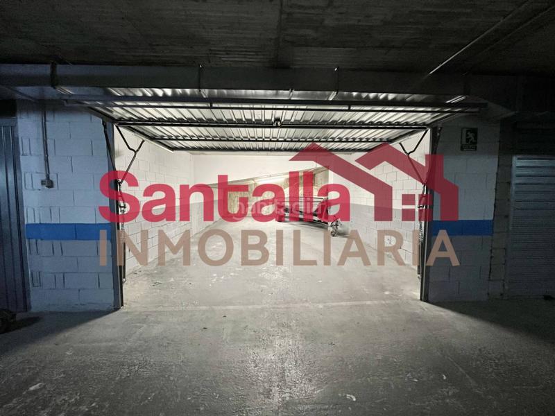 Foto a57397f1-514e-4e25-b257-5662d62330d3. Parking coche un garaje a tu medida en Almuñecar centro Almuñécar
