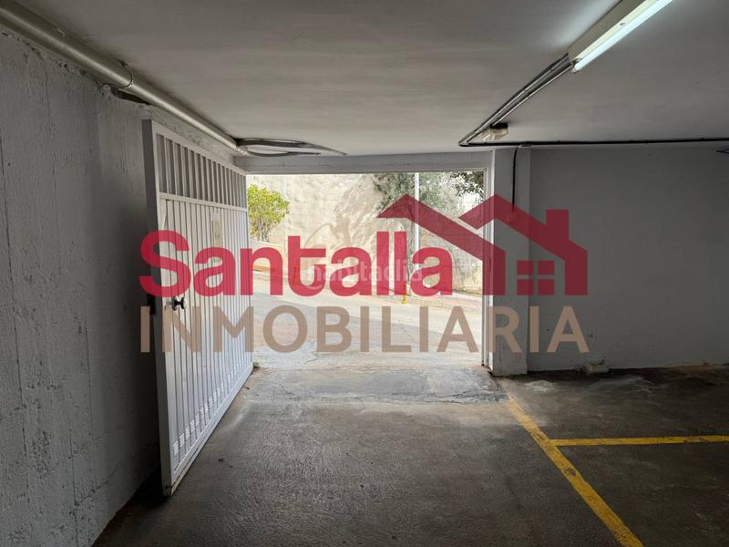 Foto 7b7ca28c-deca-4683-8a69-2cec8000665a. Parking coche el lugar ideal para tu vehículo en Velilla - Velilla Taramay Almuñécar