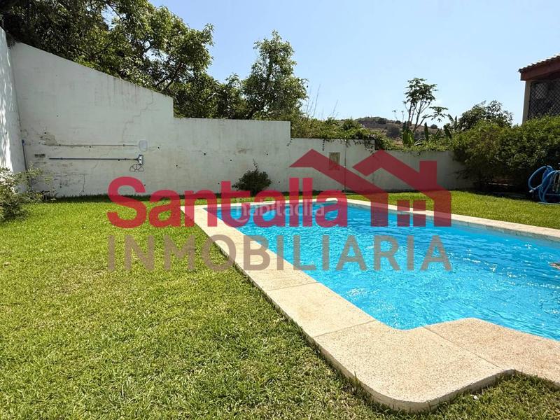 Foto 0cf5df03-07fd-4b44-878d-30cccabf2ac4. Casa aparellada amb aparcament piscina a Velilla - Velilla Taramay Almuñécar