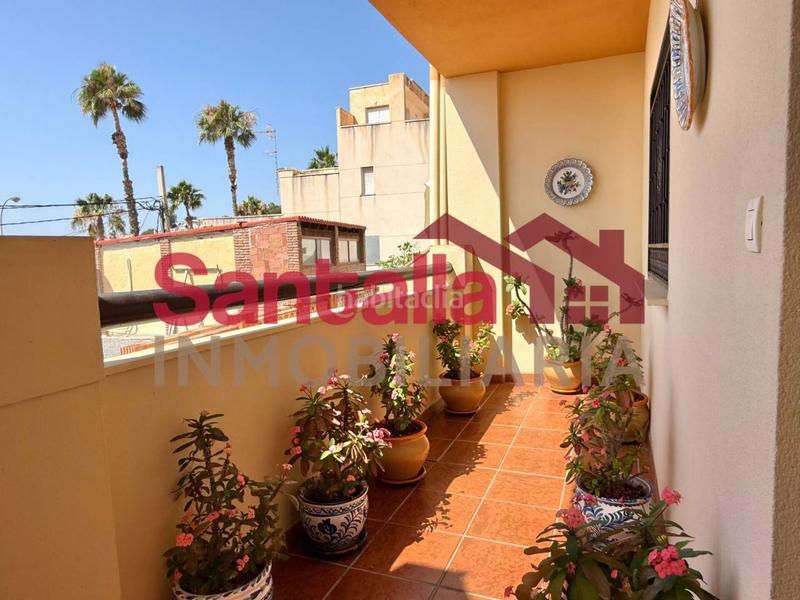 Foto 96864b65-8b88-41ee-8fab-1191a129b23d. Casa aparellada amb aparcament piscina a Velilla - Velilla Taramay Almuñécar