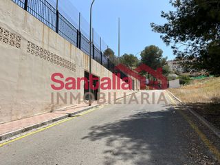 Autoparkplatz in Calle alclub 1. Espacio seguro y cómodo a un paso de ti