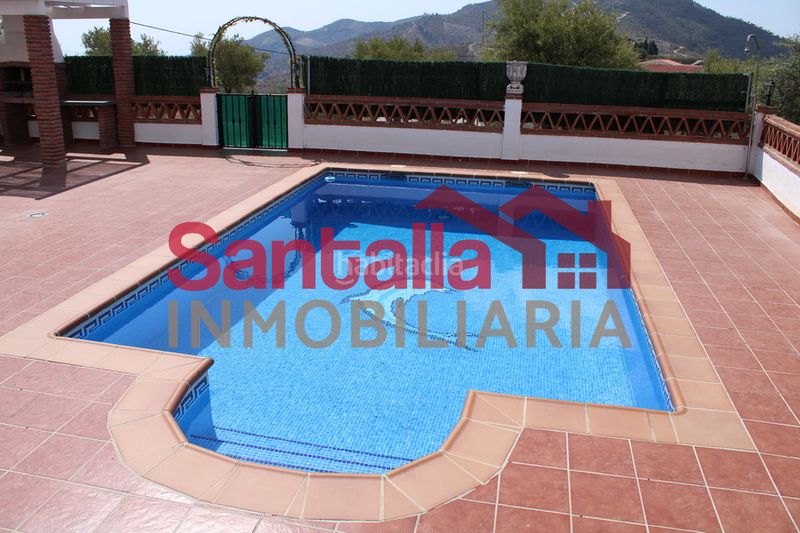 Foto 58867ec8-43c5-483c-8b79-acb62e37da5f. Masia amb xemeneia aparcament piscina a Ítrabo
