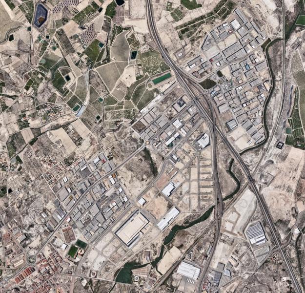 Foto 1b7536a0-c2ee-43c3-bf78-bd5bb44ea7d0. Solar industrial a Lorquí