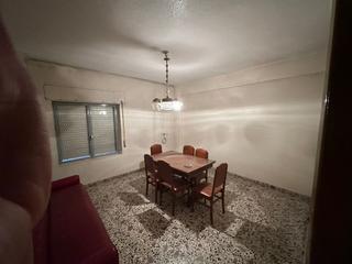 Pis a N/a. Piso de 150 m2 para reformar y bajo tienda panificadora